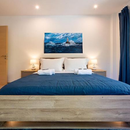 Lux 1-Bedroom Apartement Next To The Sea In Voula Афины Экстерьер фото